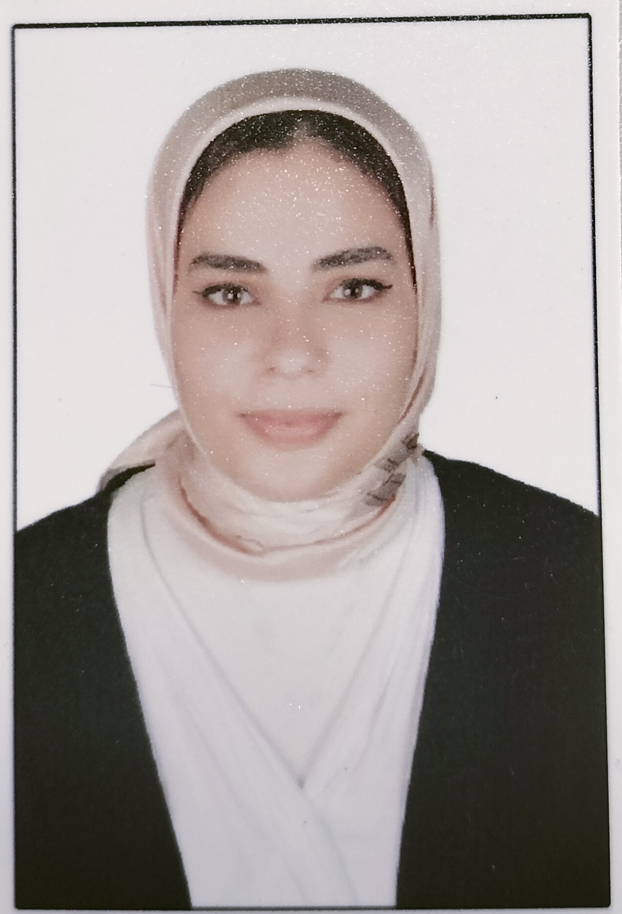 Reham特任助教写真